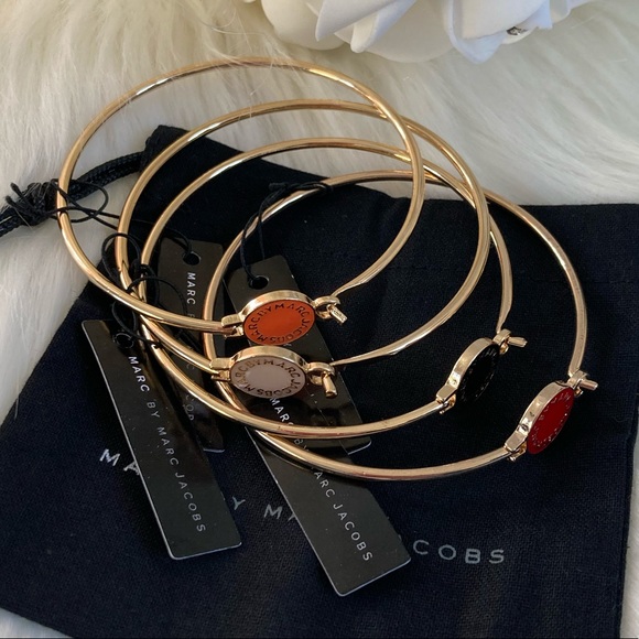 NWT MBMJ Gold Enamel Disc Logo Bangle Bracelet - Picture 4 of 9